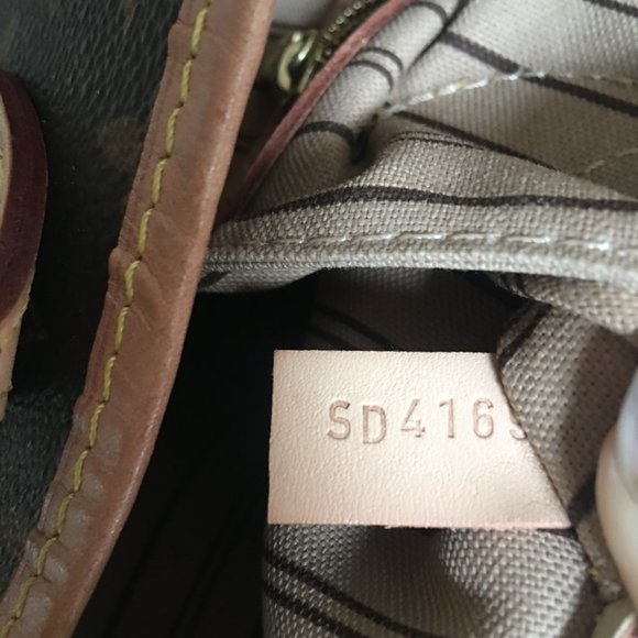 **SOLD** Amazing Authentic Louis Vuitton Neverfull Monogram - Picture 7 of 13
